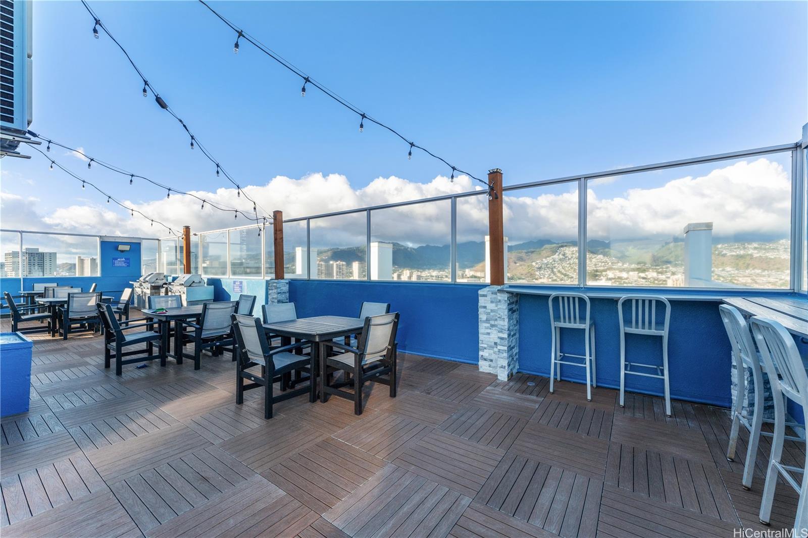 2427 Kuhio Avenue  Unit 804