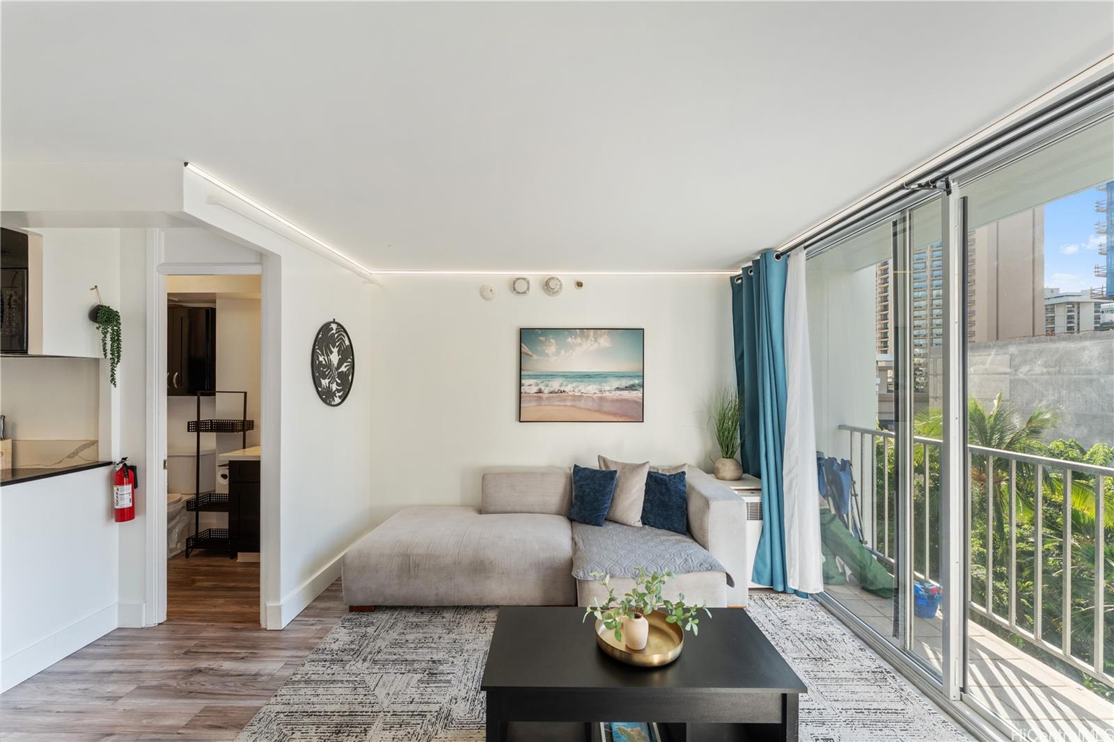 2427 Kuhio Avenue  Unit 804