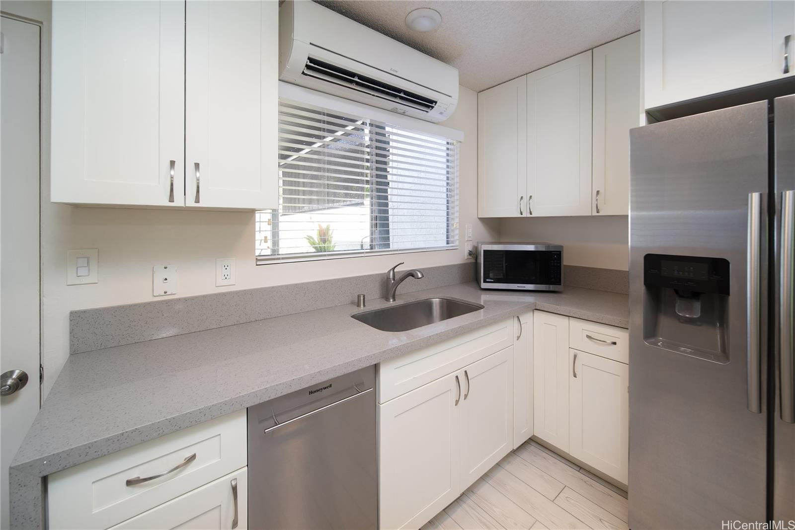 3182 Kuau Street  Unit 702