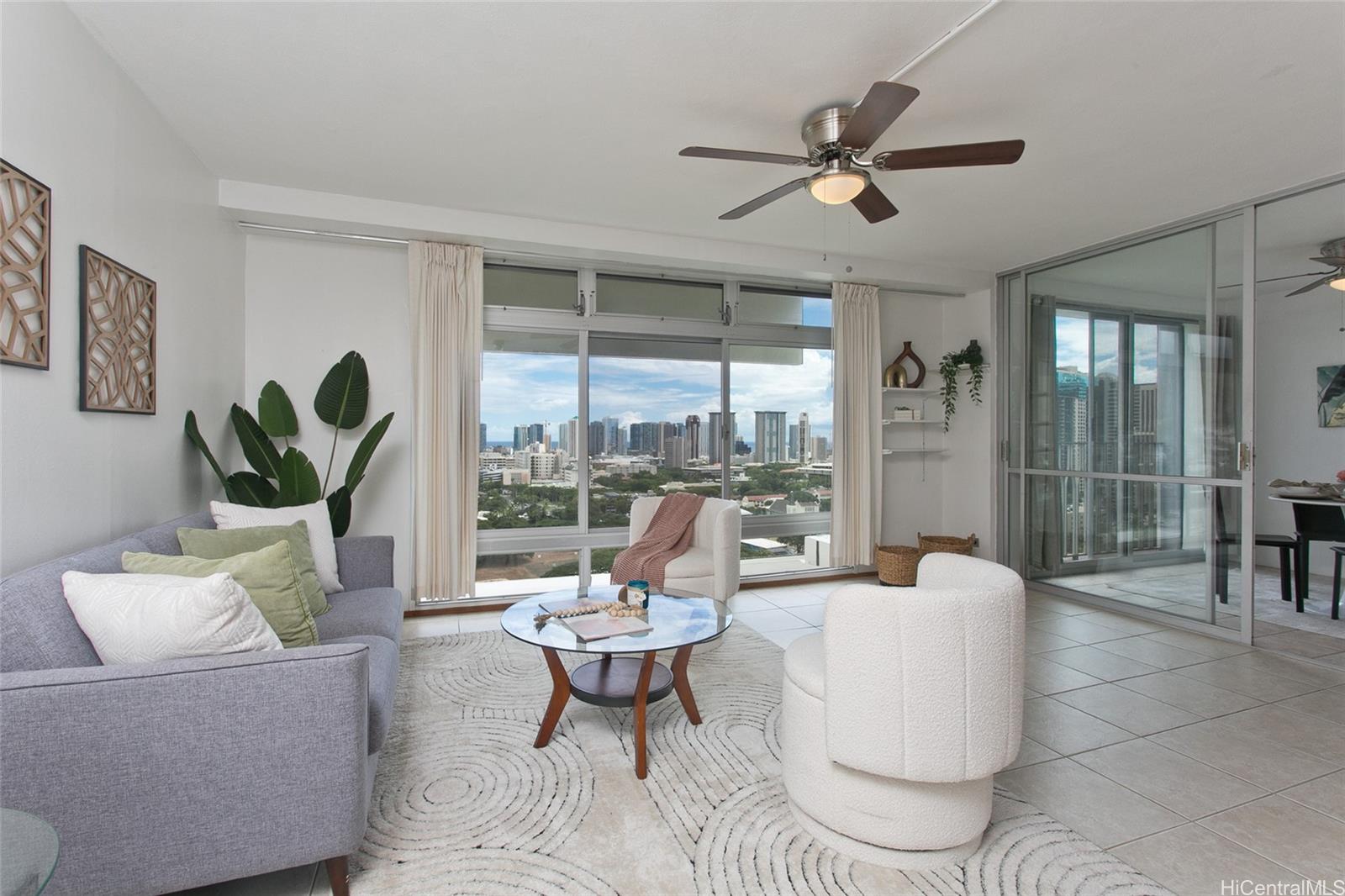 1519 Nuuanu Avenue 2241