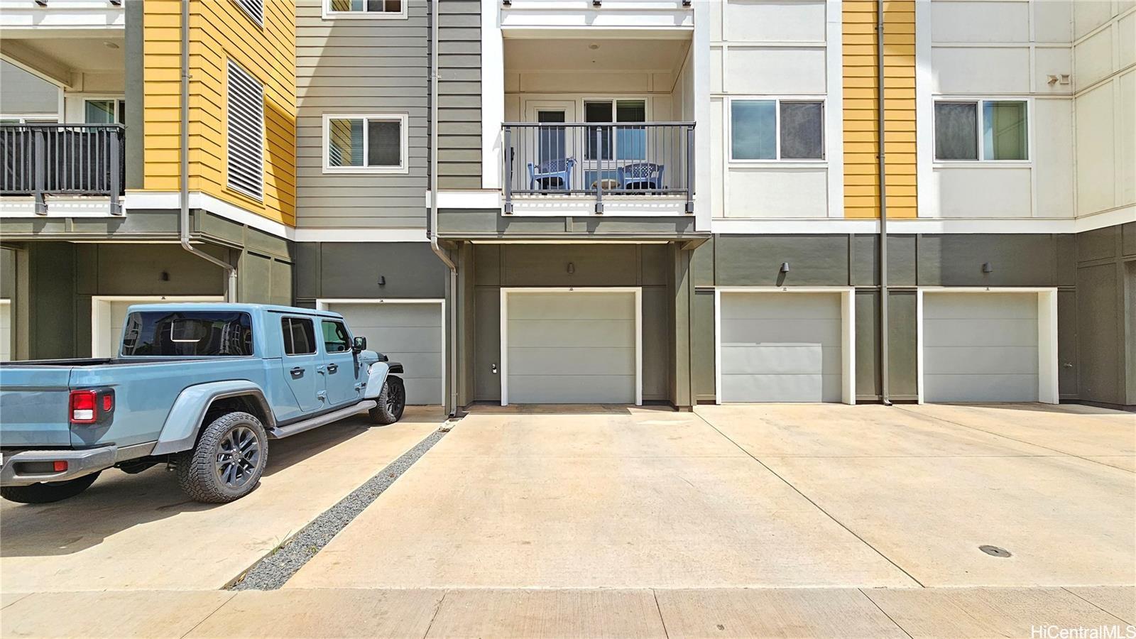 91-3641 Iwikuamoo Street  Unit 2111