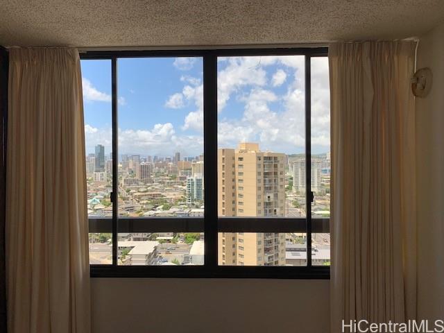 2499 Kapiolani Boulevard 2006