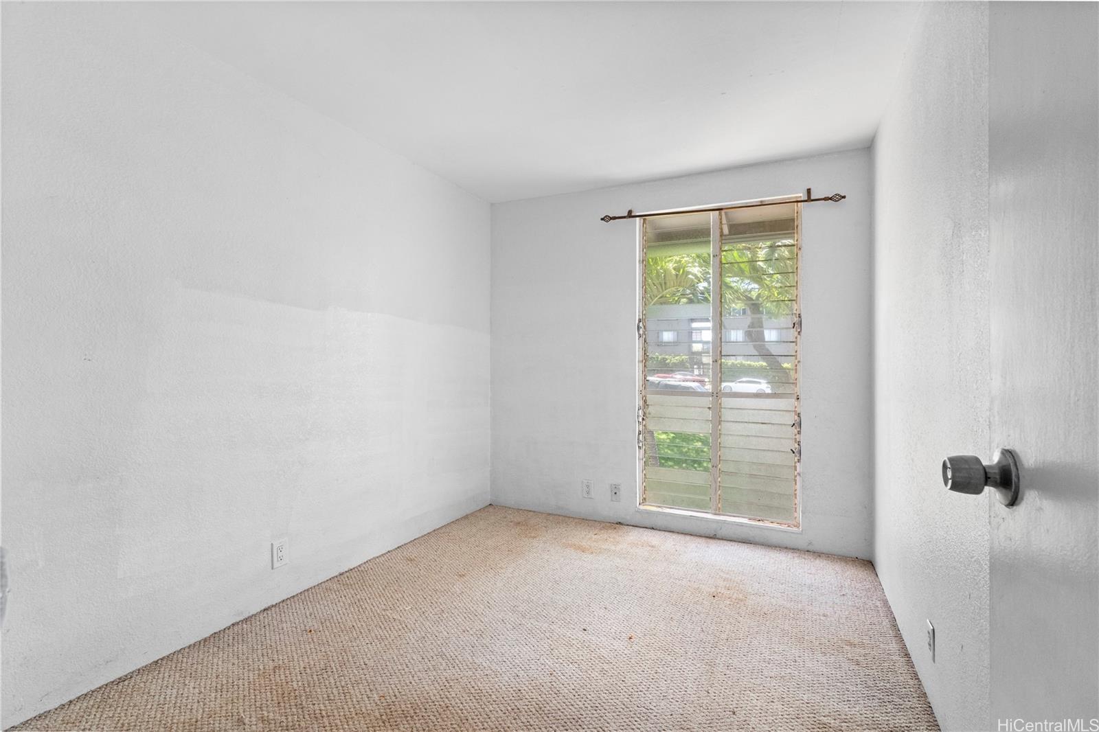 Photo 9 of 12