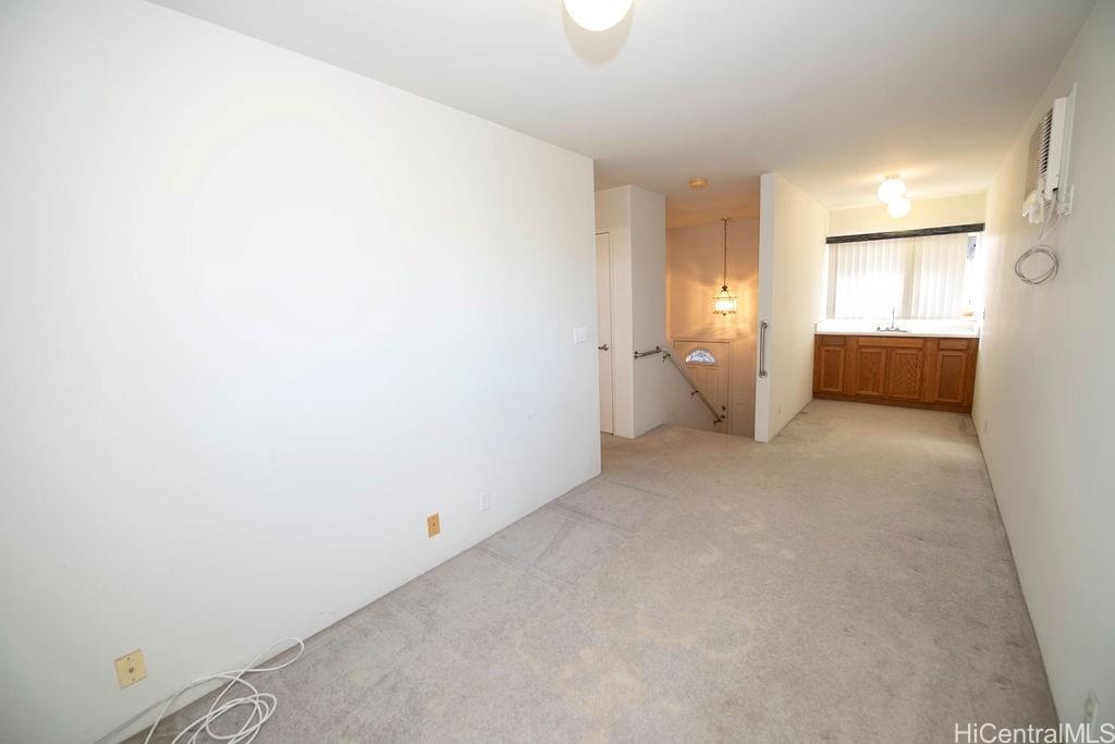 Photo 14 of 24