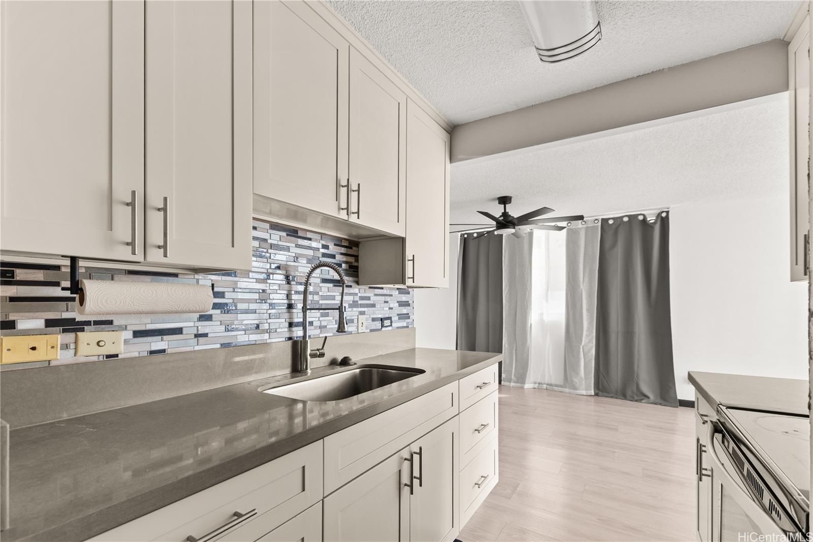 1069 Spencer Street  Unit 101