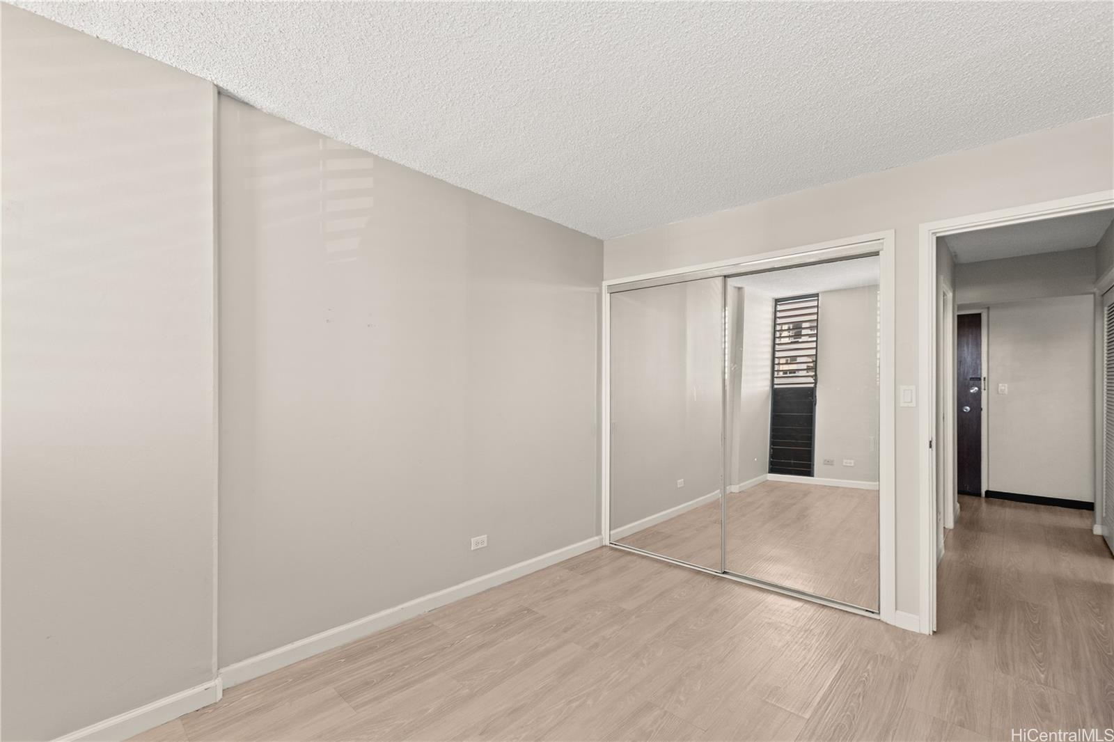 1069 Spencer Street  Unit 101