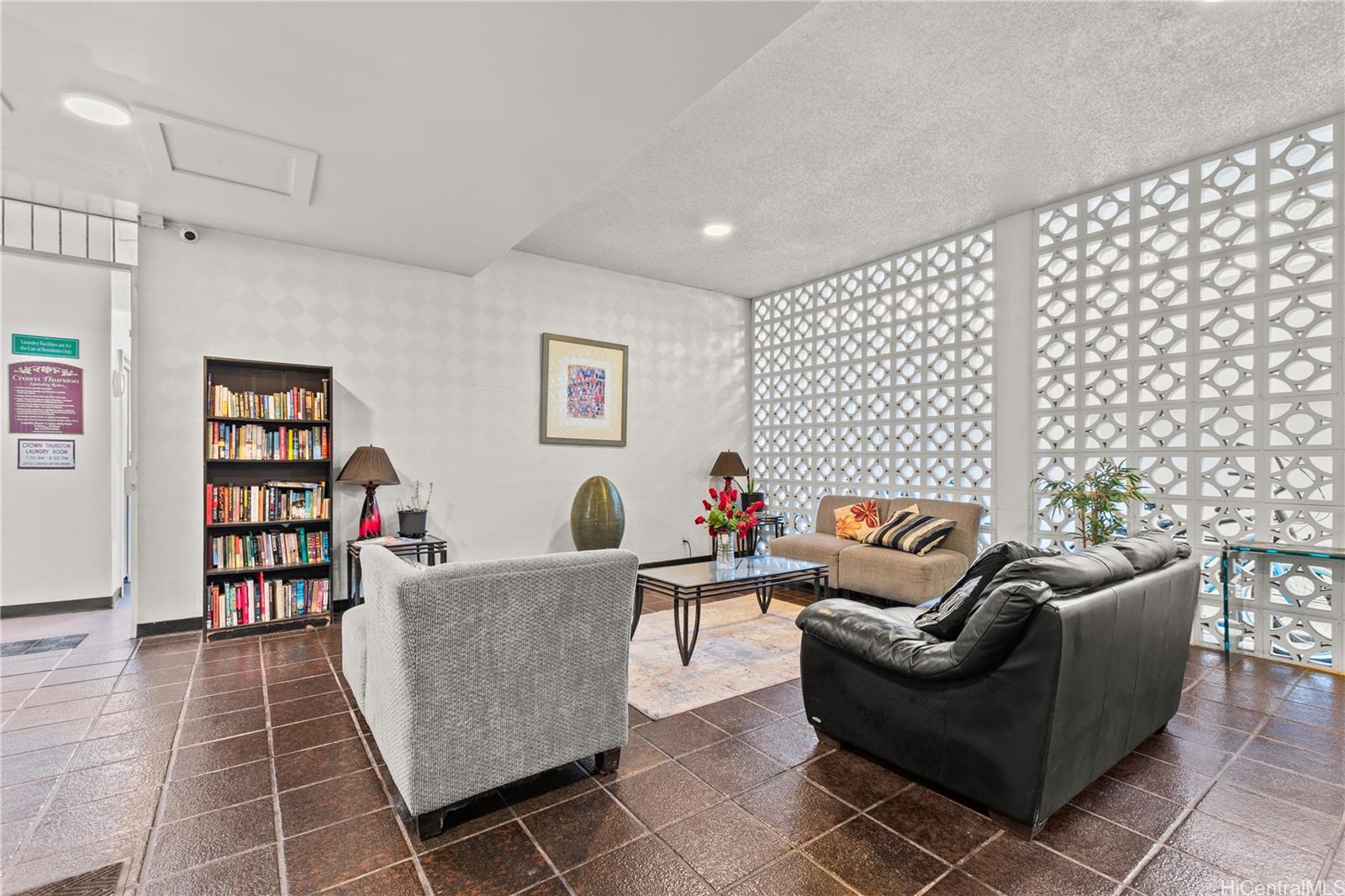 1069 Spencer Street  Unit 101