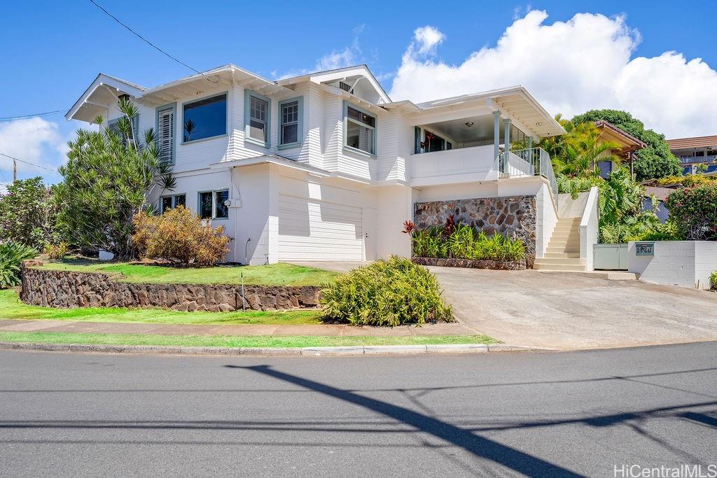 3746 Pukalani Place