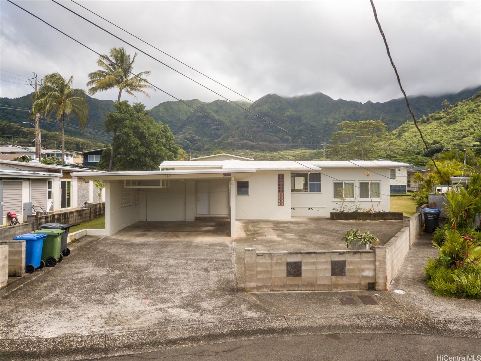 3445 Peneku Place
