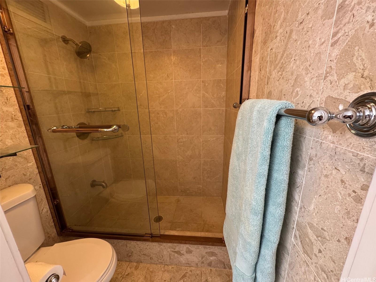 Photo 13 of 22