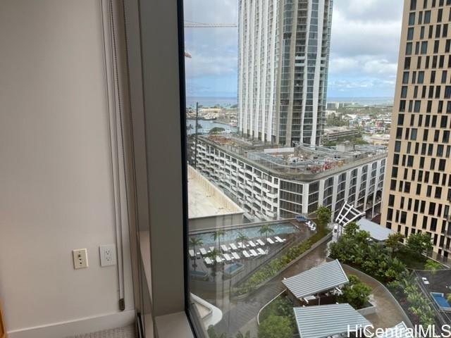 Photo 19 of 22