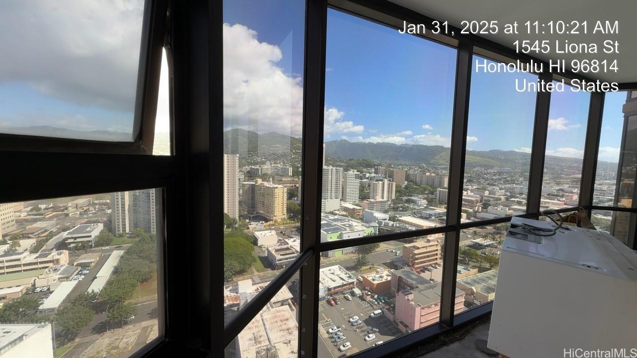 930 Kaheka Street  Unit 3004