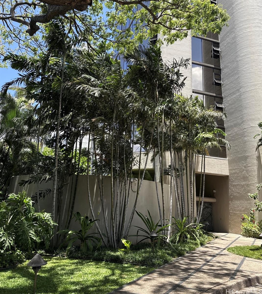 930 Kaheka Street  Unit 3004