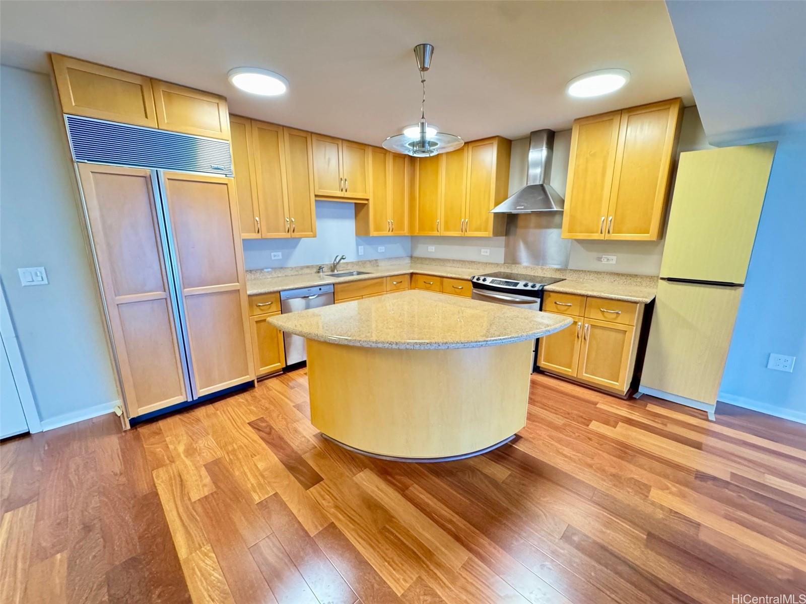 1296 Kapiolani Boulevard II2305