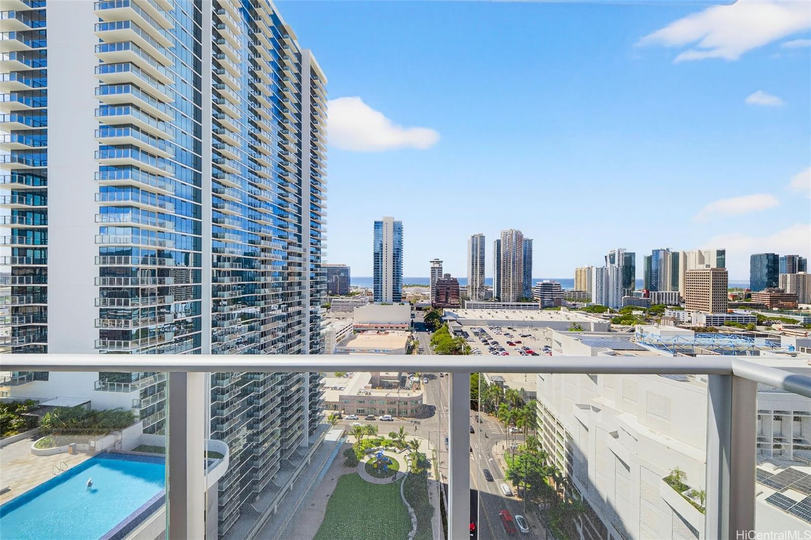 1515 Liona Street  Unit 2100