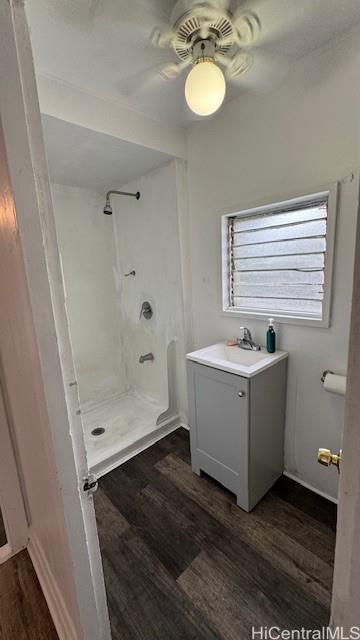 Photo 12 of 25