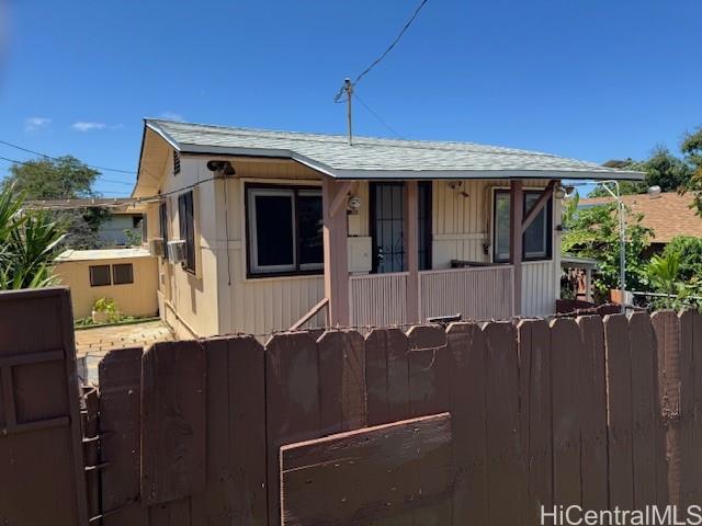 Photo 3 of 25