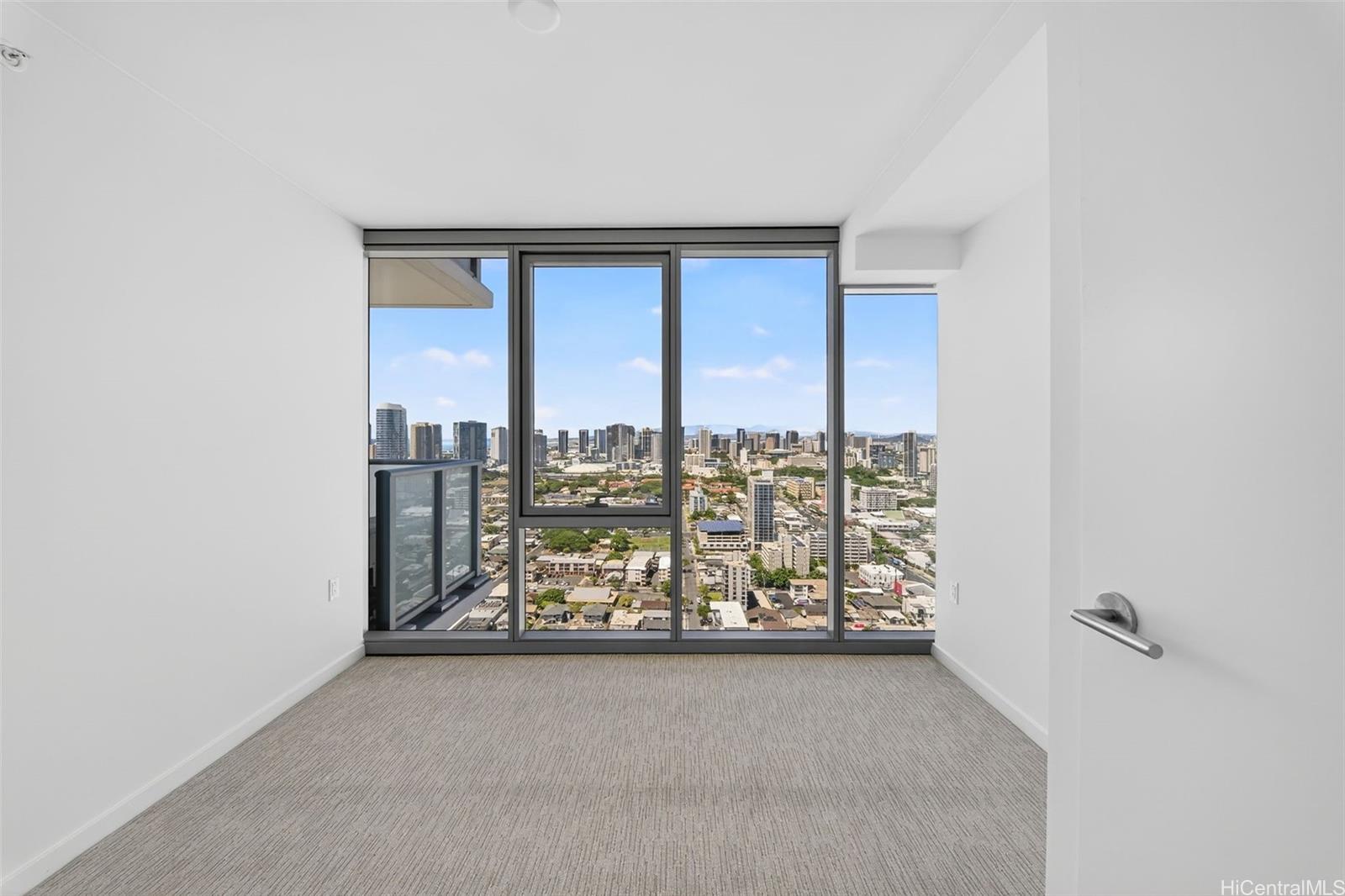 1515 Liona Street  Unit 3400
