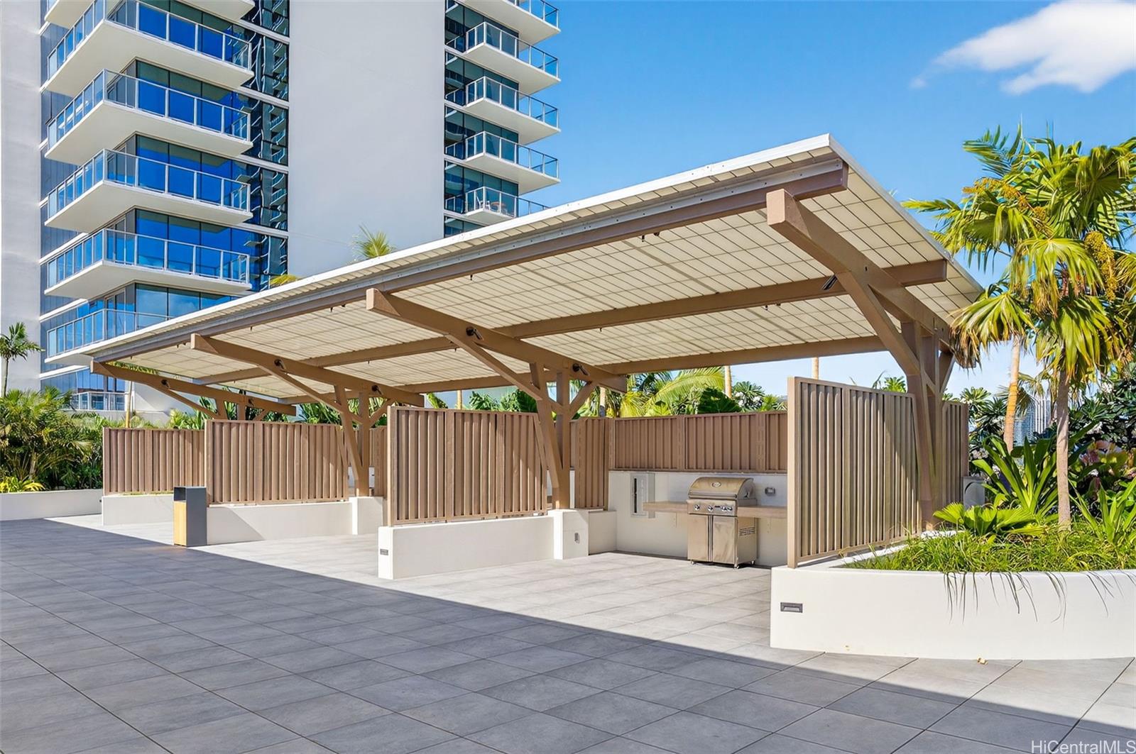1515 Liona Street  Unit 3400