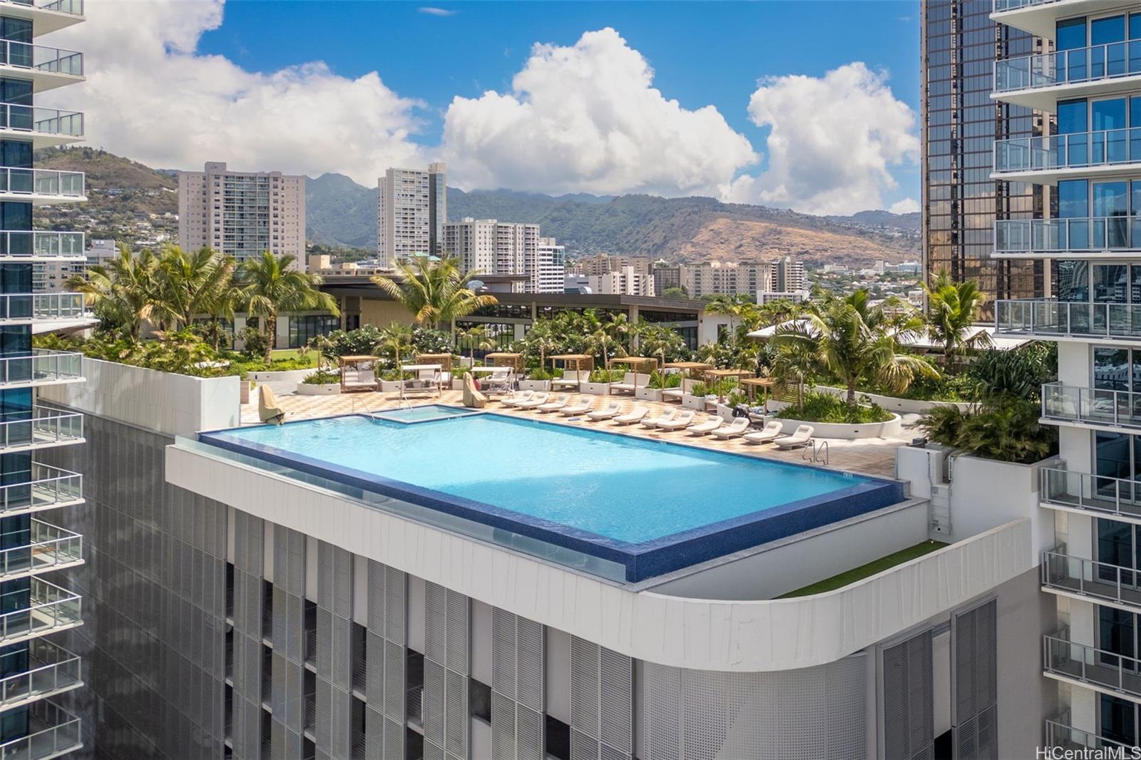 1515 Liona Street  Unit 3400