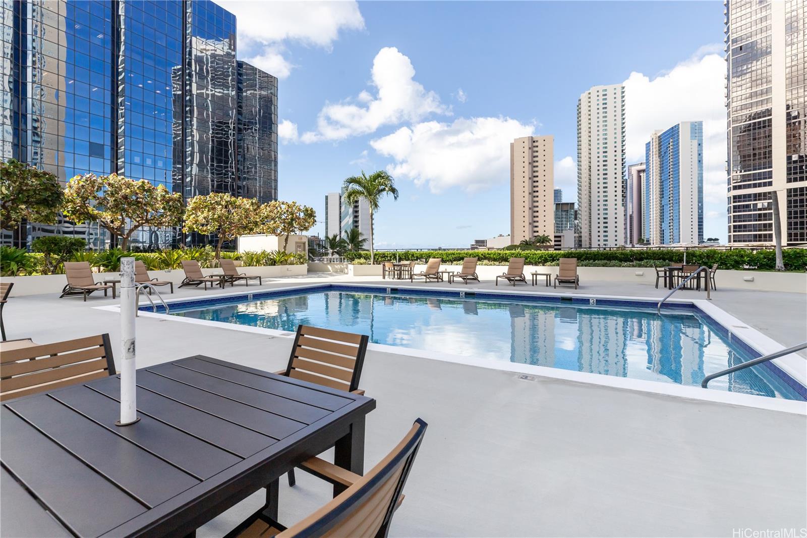 876 Curtis Street  Unit 603