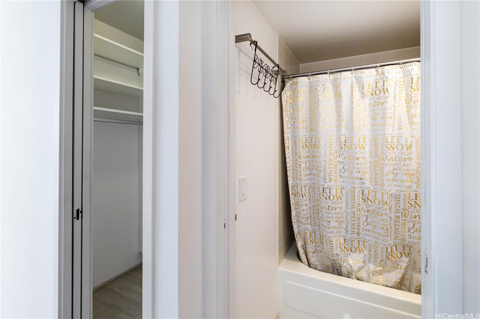 876 Curtis Street  Unit 603