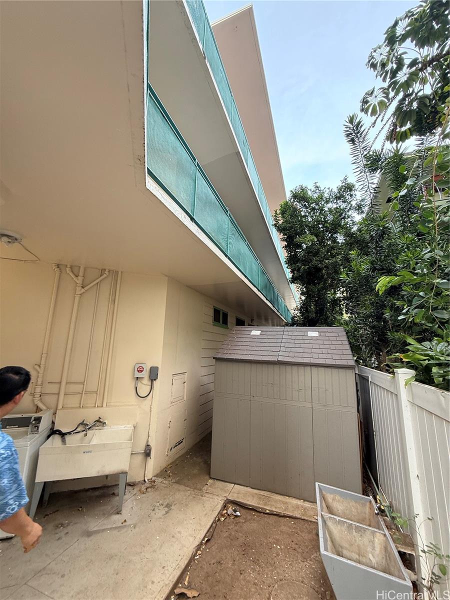 Photo 5 of 25
