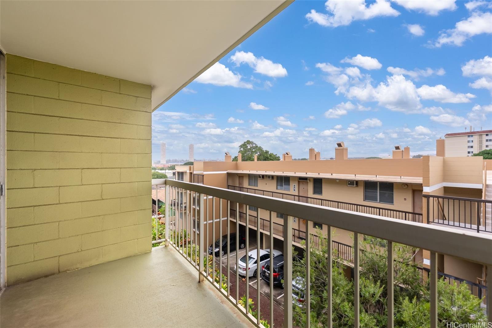 906 Lehua Avenue  Unit B405
