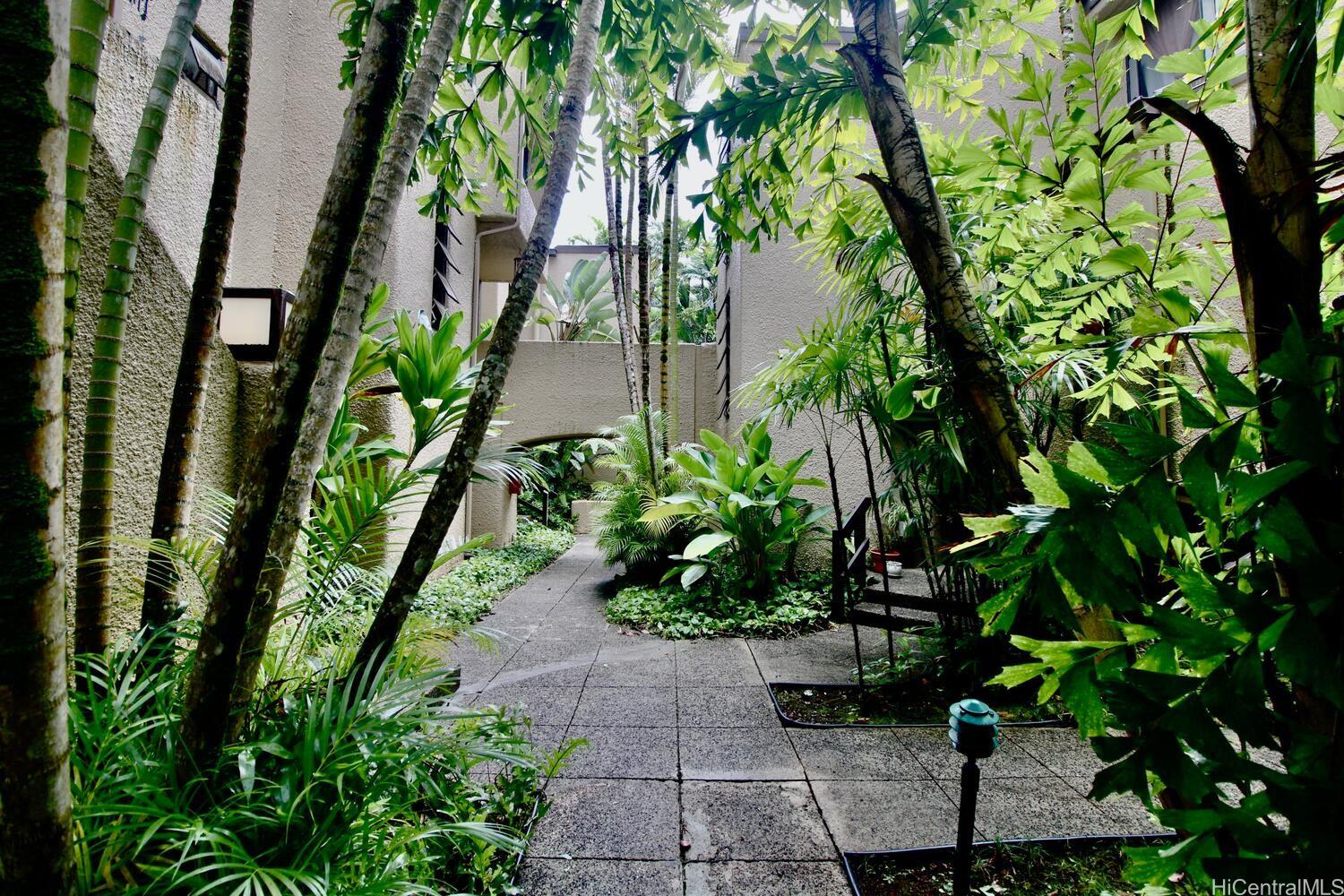 Photo 5 of 25