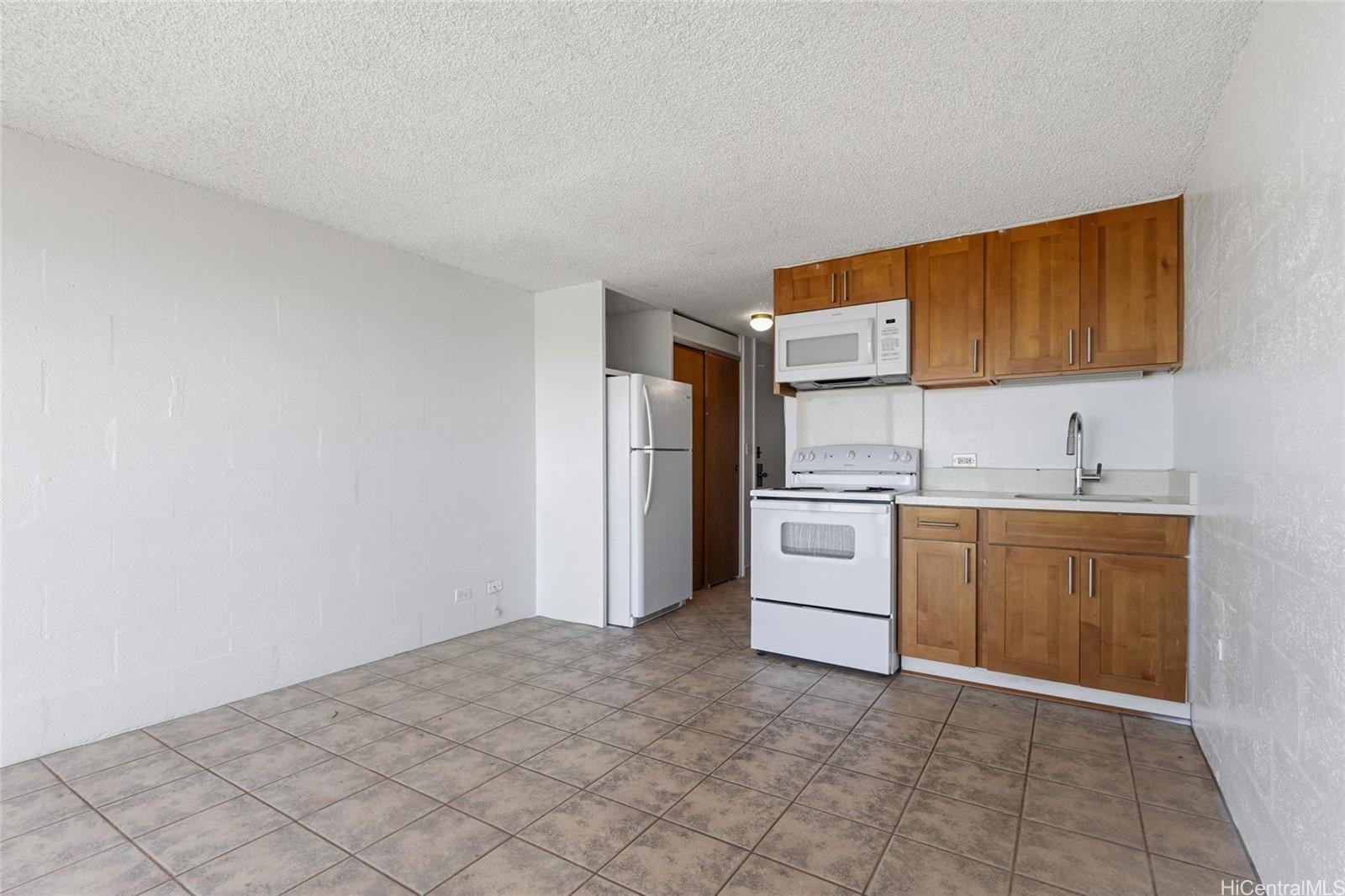 85-175 Farrington Highway  Unit A404
