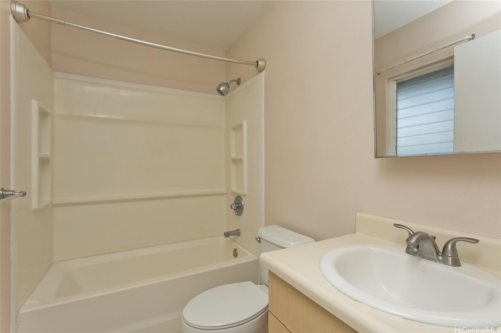 Photo 21 of 24