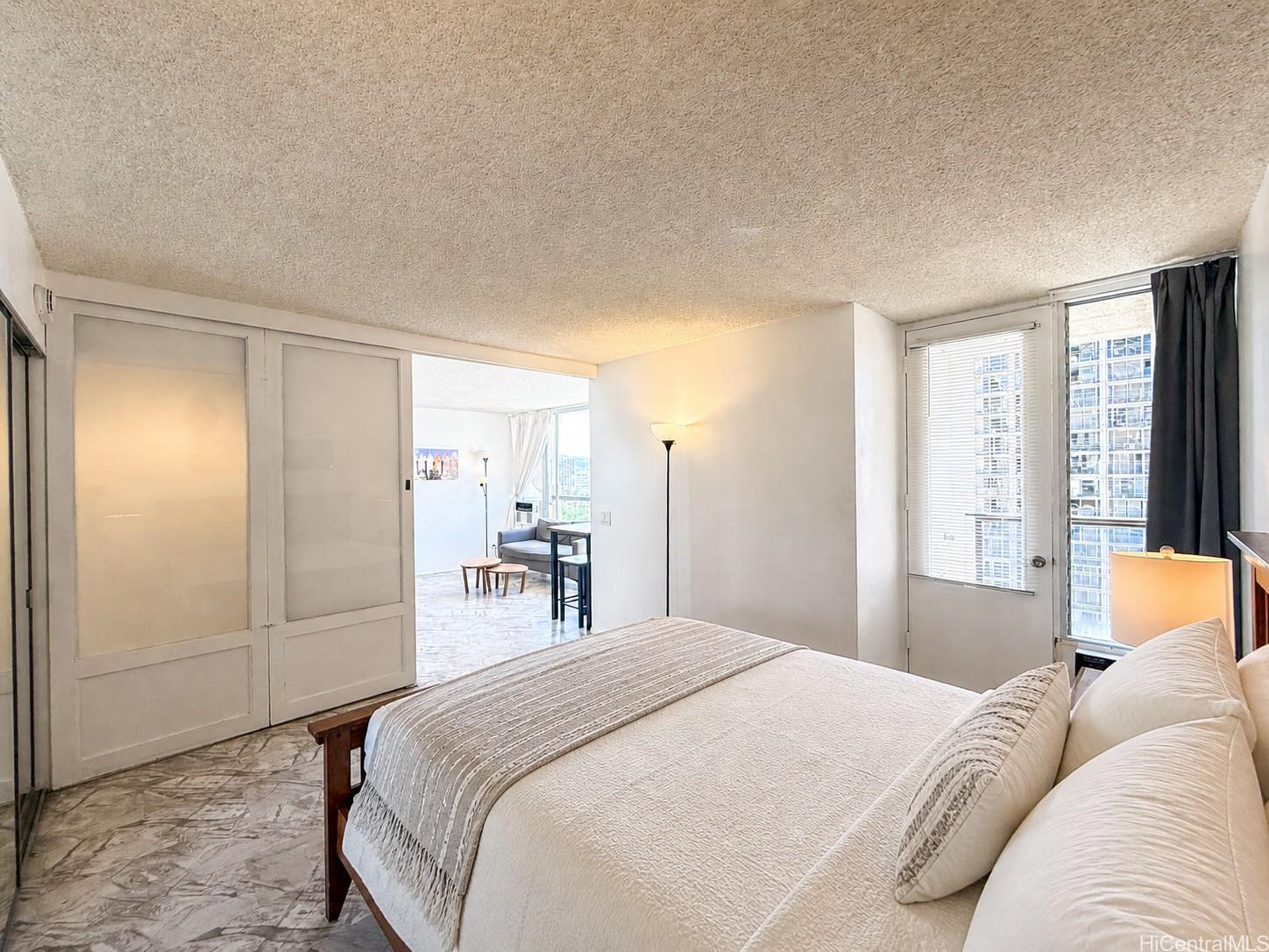 Photo 8 of 25