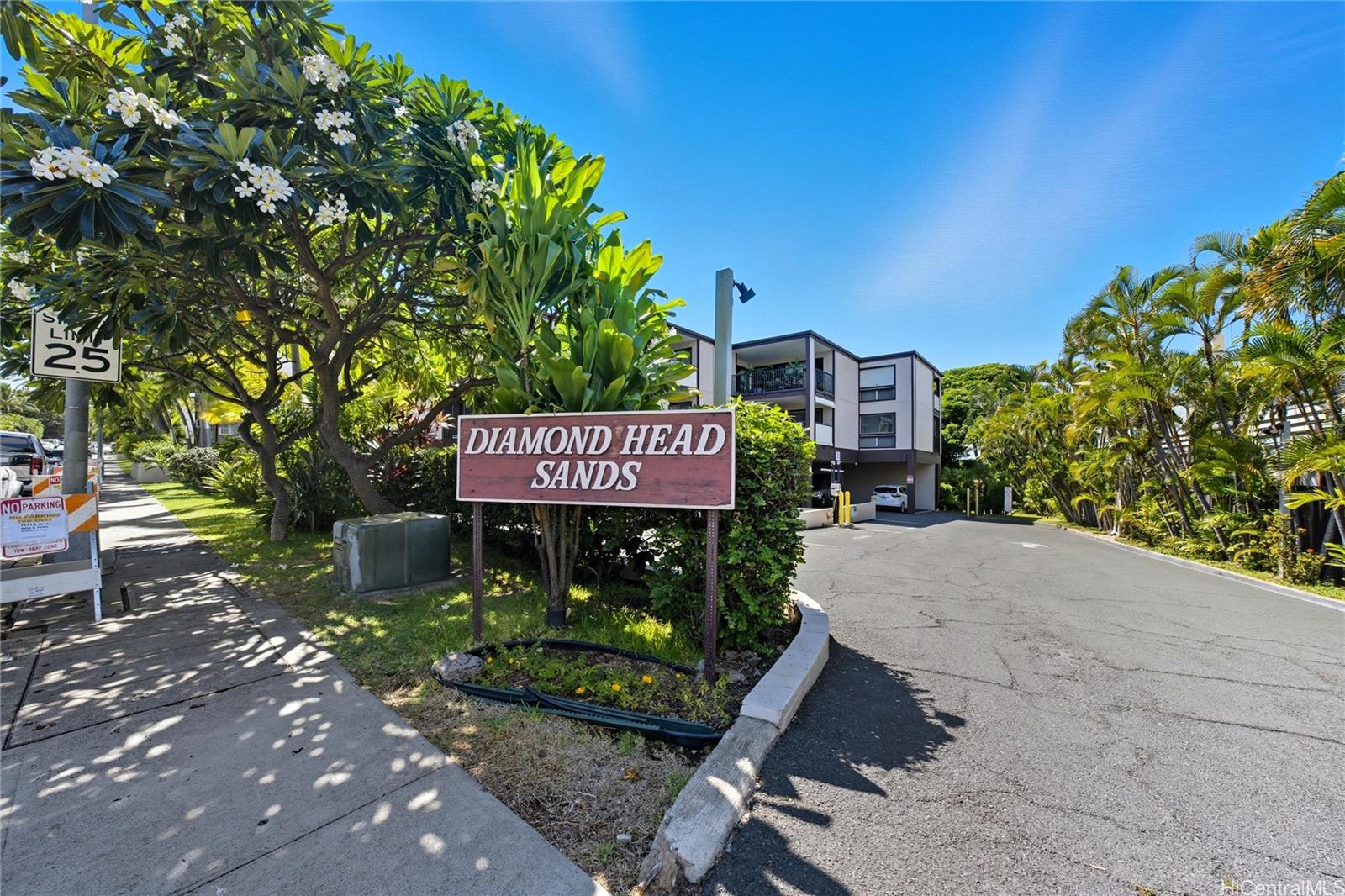 3721 Kanaina Avenue  Unit 313