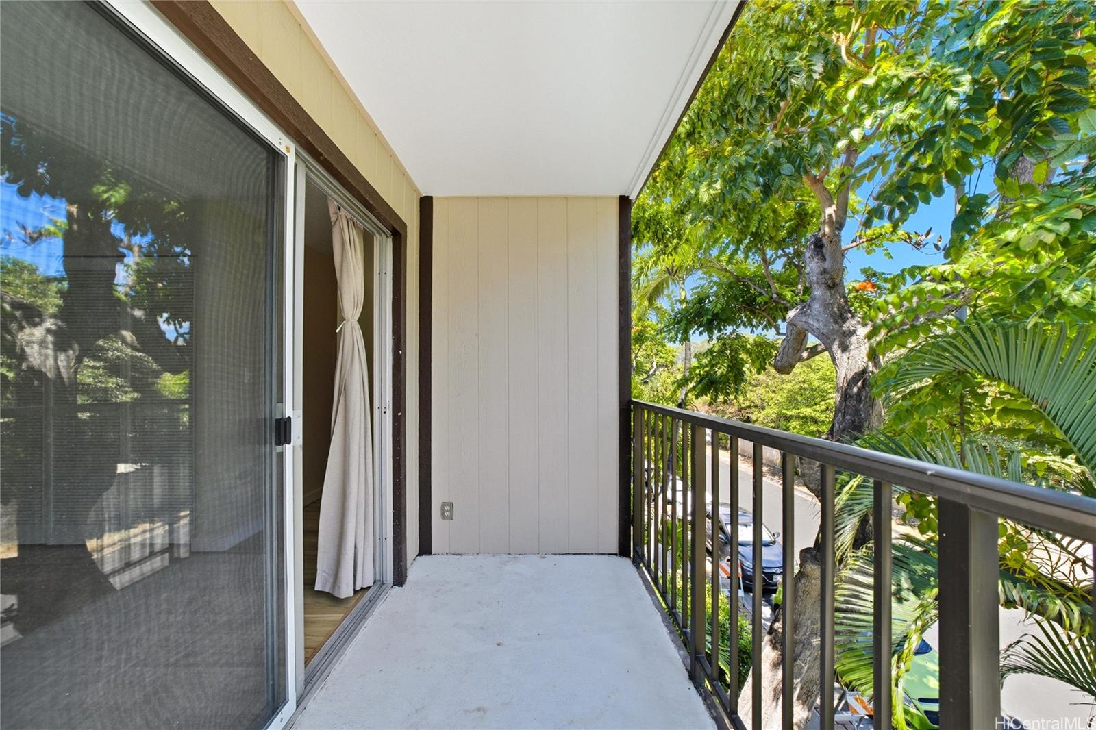 3721 Kanaina Avenue  Unit 313
