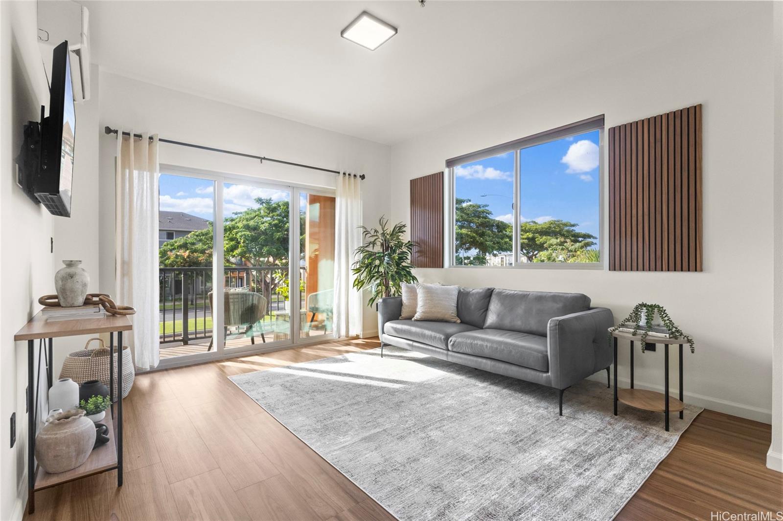 91-3633 Kauluakoko Street  Unit 601