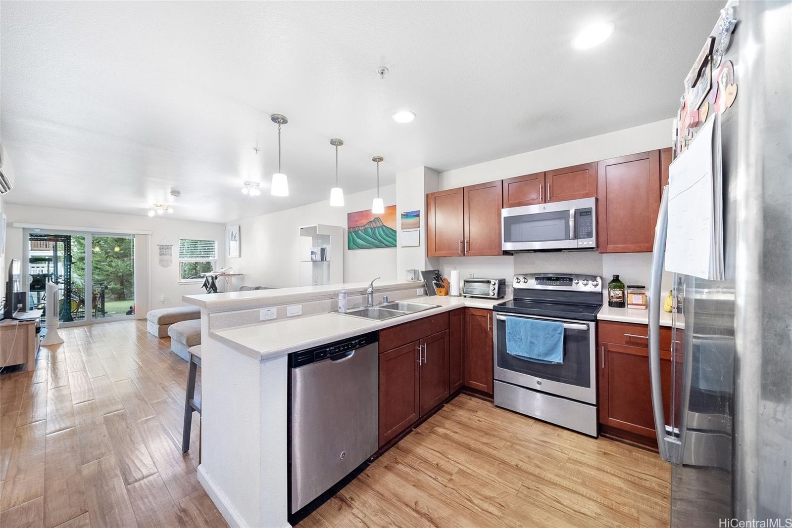 801 Kakala Streets 1502