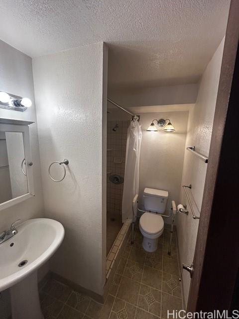 Photo 5 of 25