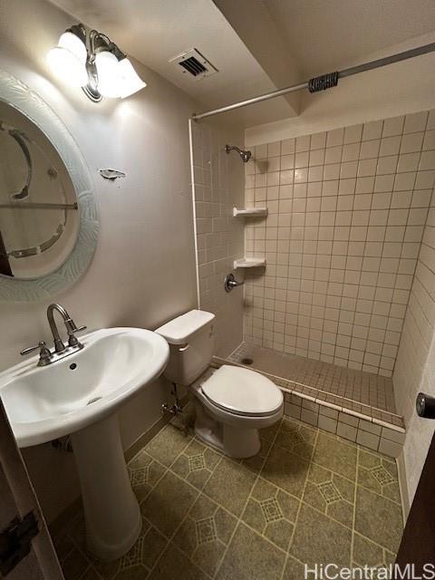 Photo 8 of 25