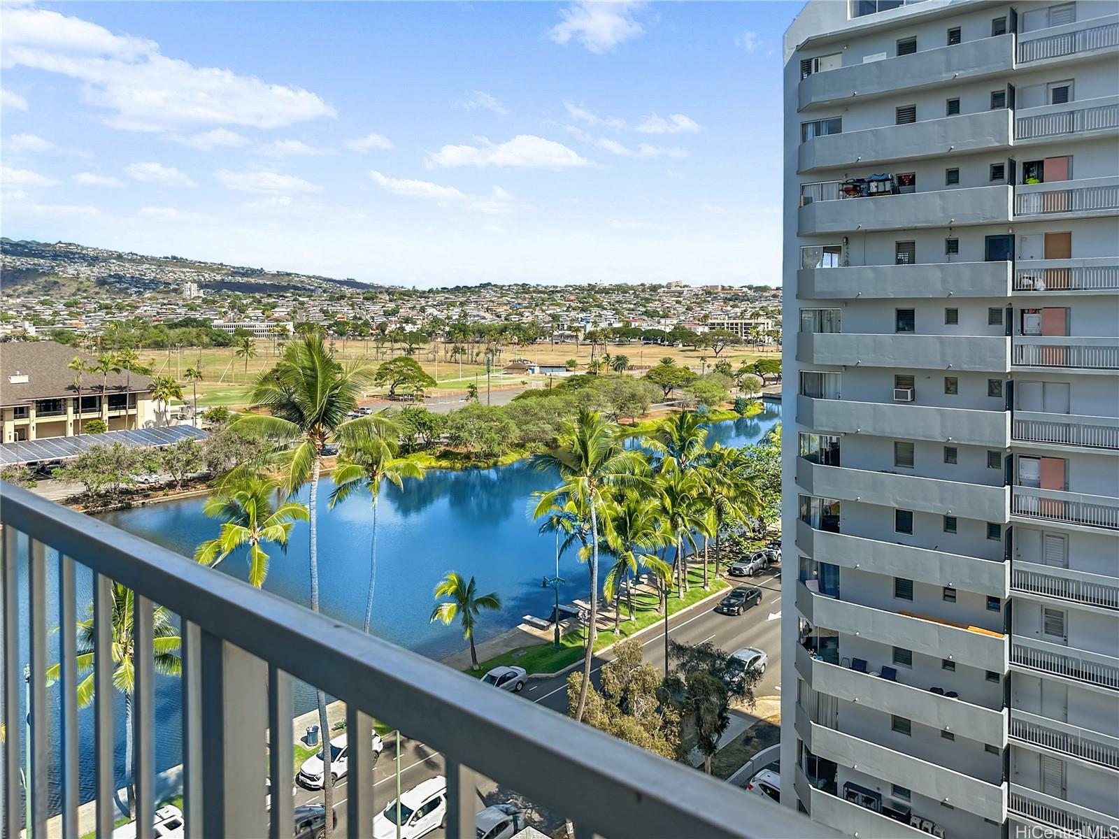 2509 Ala Wai Boulevard  Unit 904