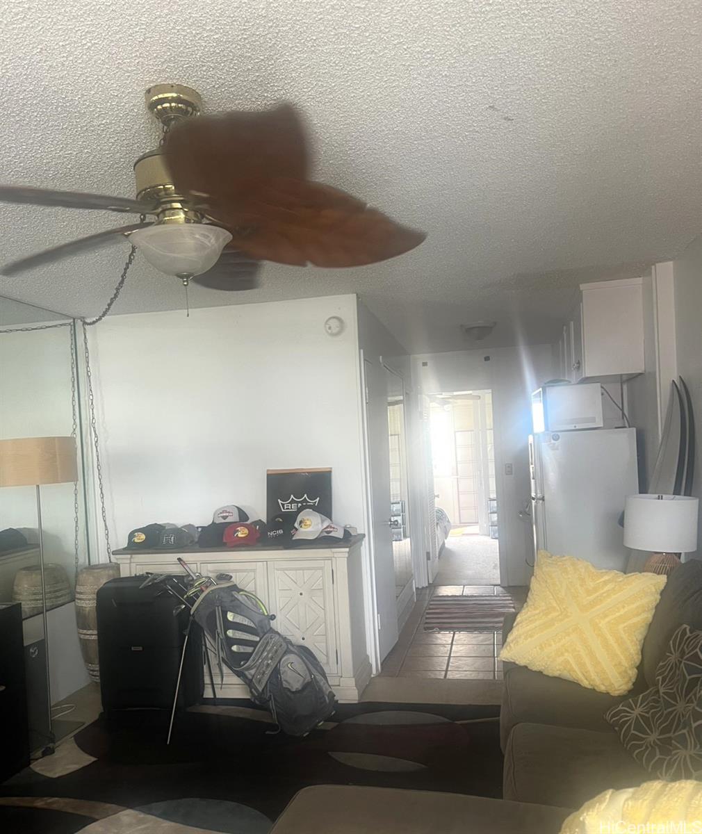 425 Ena Road B1105