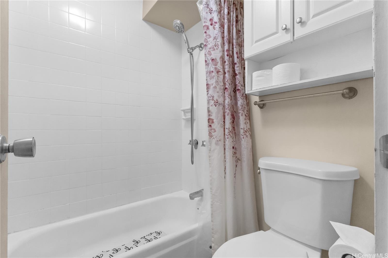 2463 Kuhio Avenue  Unit 306