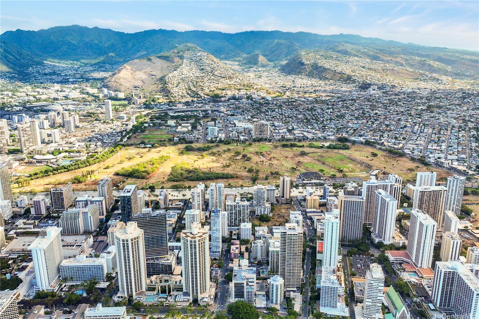 2463 Kuhio Avenue  Unit 306