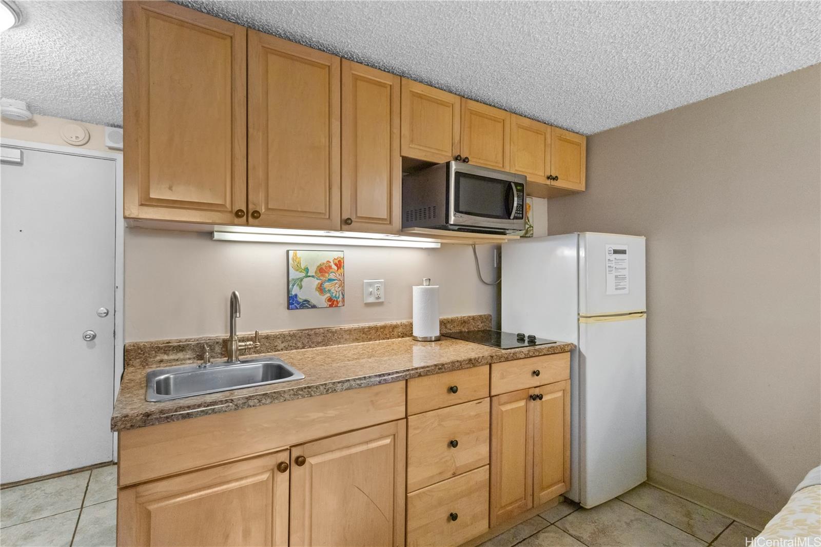 2463 Kuhio Avenue  Unit 306