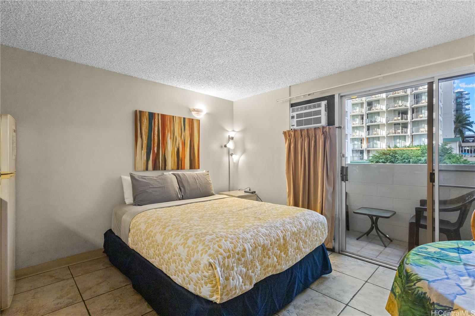 2463 Kuhio Avenue  Unit 306