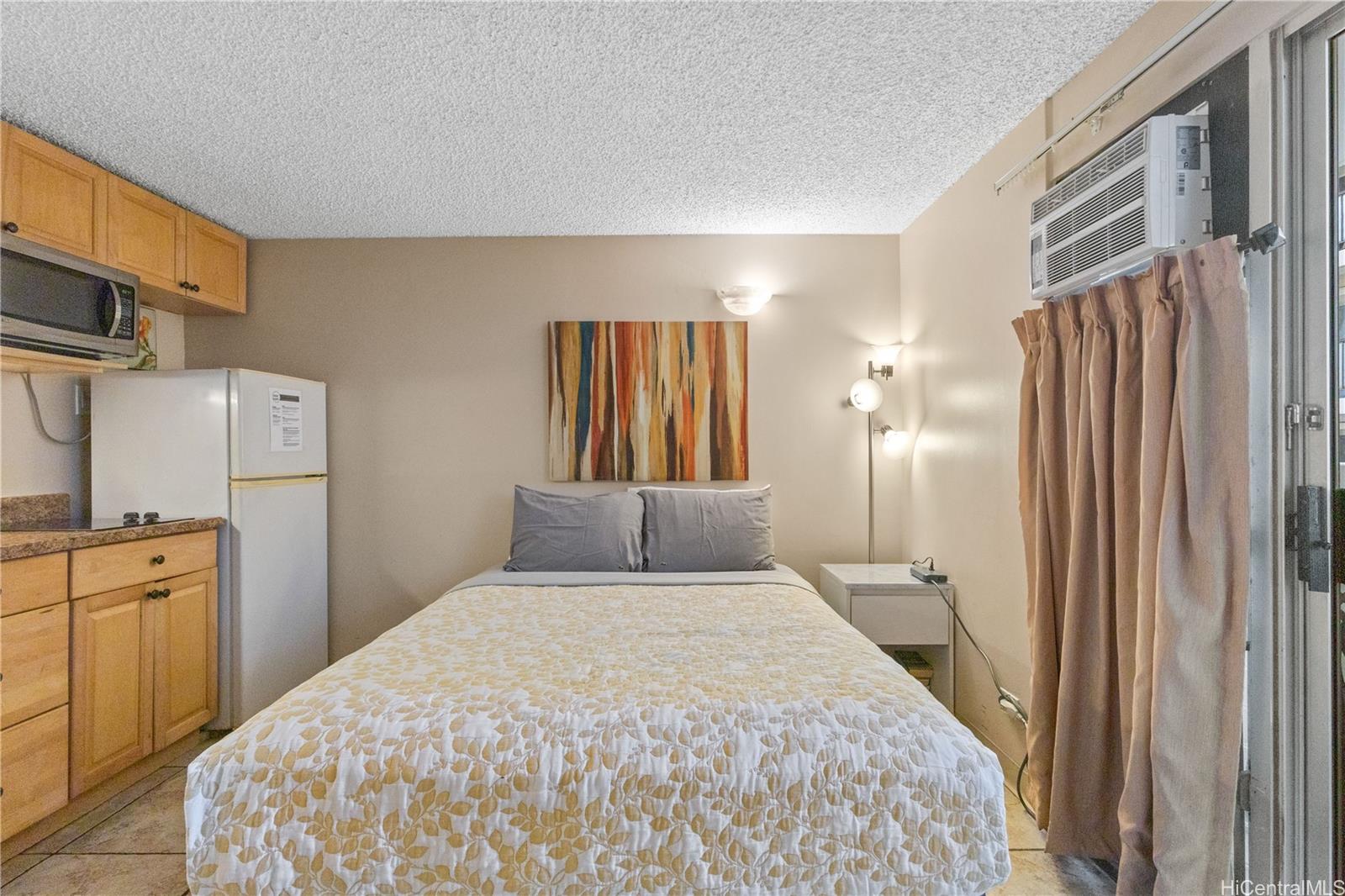 2463 Kuhio Avenue  Unit 306