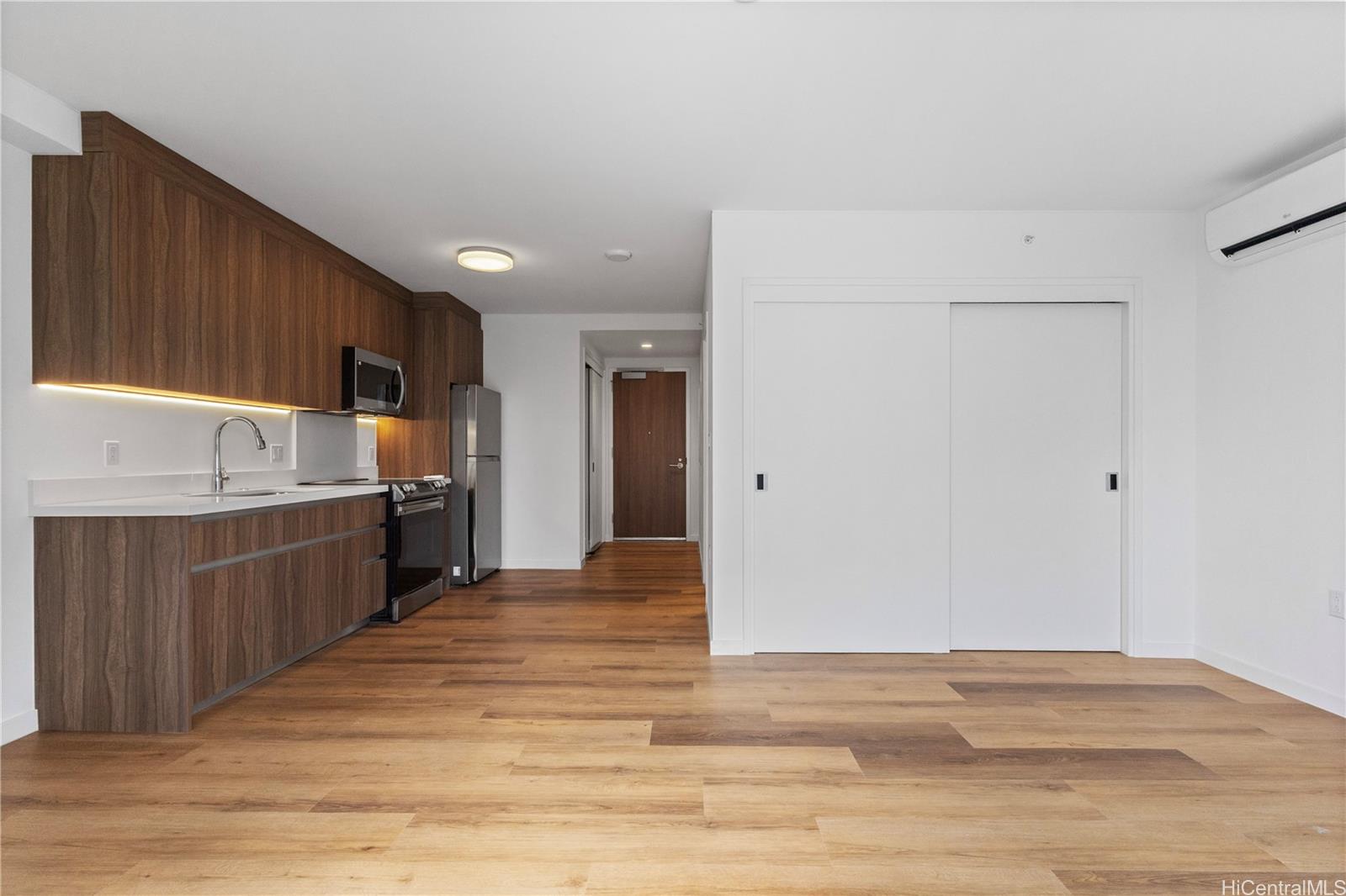 1500 Rycroft Street  Unit 310R