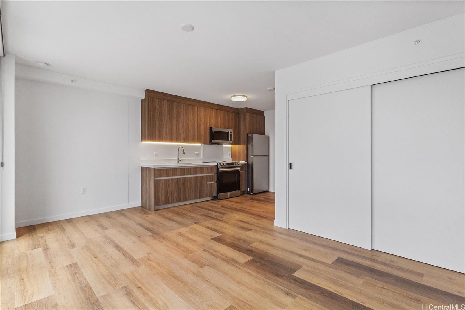 1500 Rycroft Street  Unit 310R