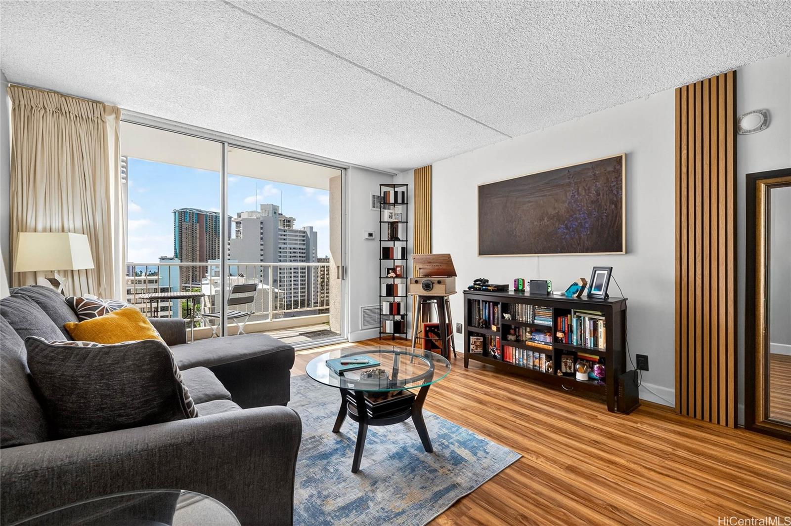 400 Hobron Lane 1711