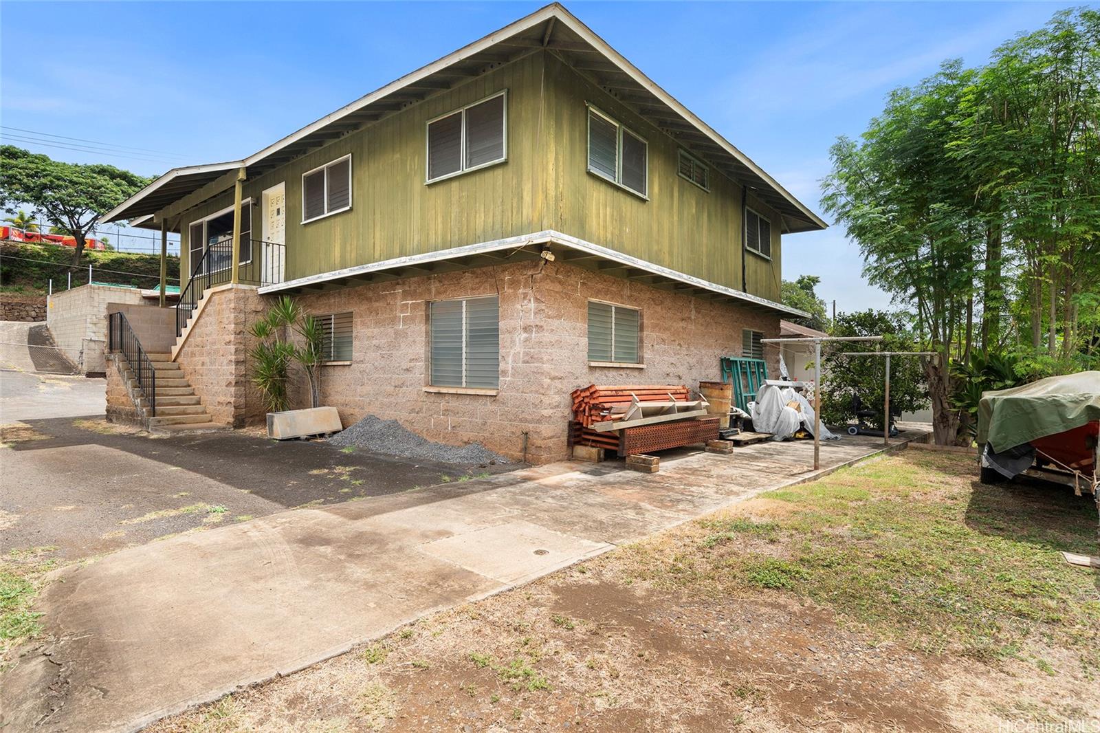 94-815 Waipahu Street