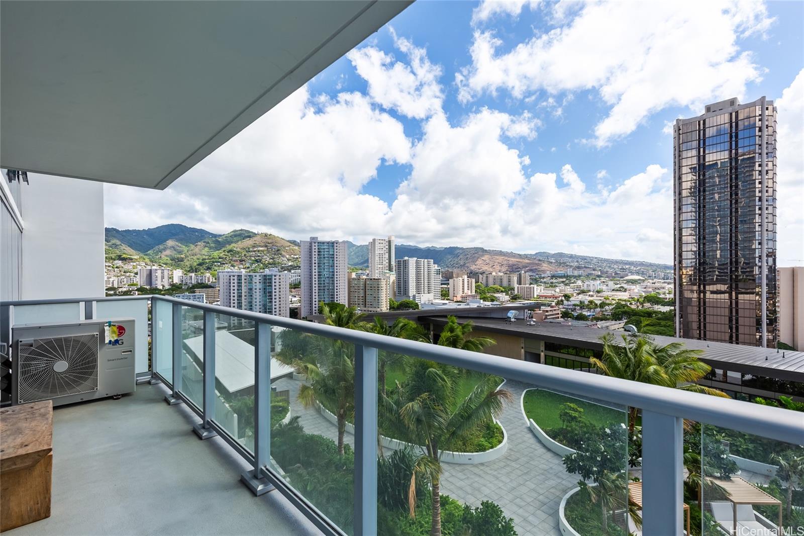 1515 Liona Street  Unit 1801